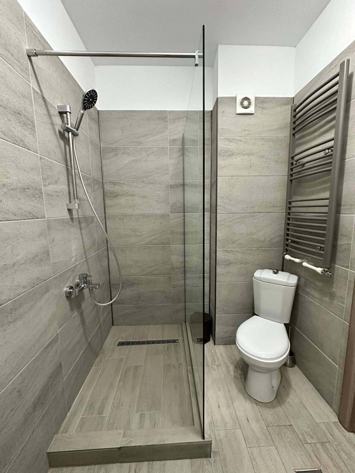 Alfie Mamaia Nord Apartment Navodari Bagian luar foto